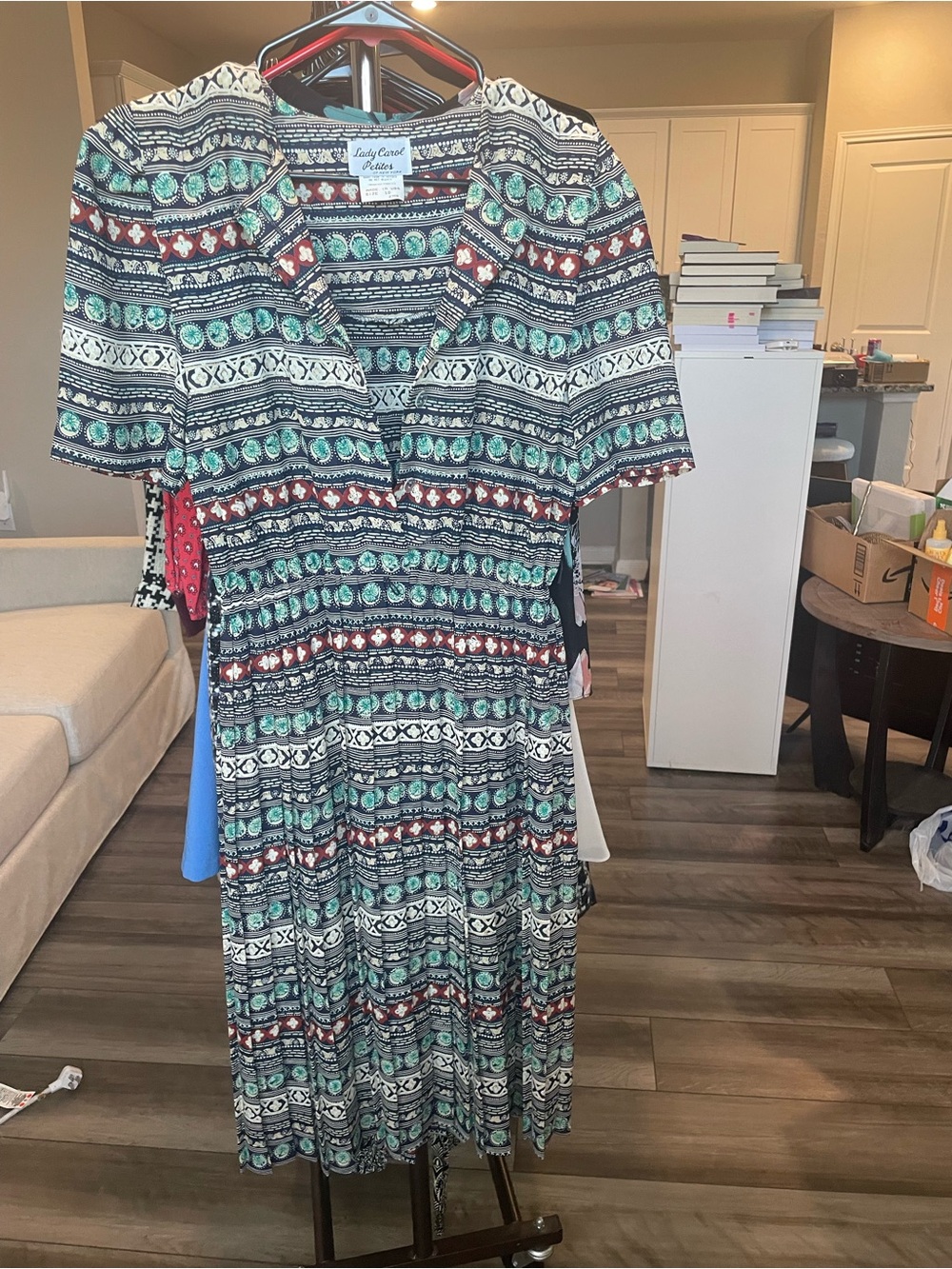 Lady Carol Printed V-Neck Midi Dress in Teal and Black